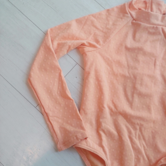 ROXY girl Peach Dot Full Rashguard Swimsuit NEW. ADORABLE - Picture 2 of 9